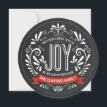 HOLIDAY JOY ROUND CHALKBOARD FOTO CARD FEESTDAGENKAART<br><div class="desc">WENS JE JOY: Heldere en vrolijke witte ronde kerstversiering met retro banner, zwarte en witte typografie en fancy zwammen. Pas dit decoratieve vakantiefoto-wenskaart aan met uw familienaam. Voeg je favoriete afbeelding voor je vakantiehuisje toe en pas de tekst aan. Een moderne, klassieke, moderne en stijlvolle manier om trendy, vrolijke wintervakantie-groeten...</div>