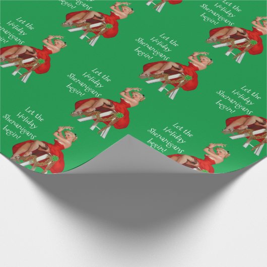 Holiday Shenanigans Retro Pinup Kerstmis Cadeaupapier (Hoek)