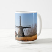 Hollandse Molen aan de waterkant. Koffiemok (Voorkant rechts)