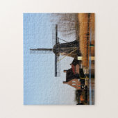 Hollandse Molen aan de waterkant. Legpuzzel (Verticaal)