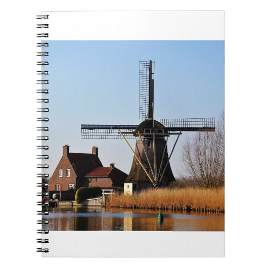 Hollandse Molen aan de waterkant. Notitieboek (Voorkant)
