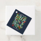 Holly and Greenery Merry Kerstfeestdag Bedankjes Labels (In situ)
