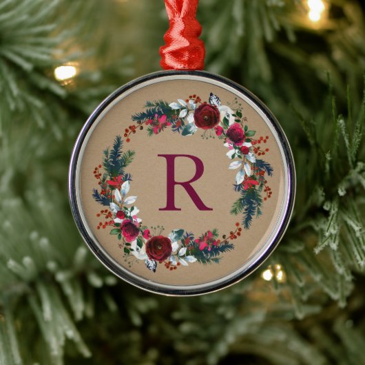 Holly and Pine Kerstmis Monogram Metalen Ornament (Boom)