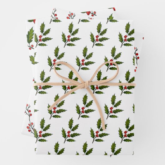 Holly Berries Design Wrapping Paper Set (In situ)