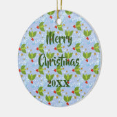 Holly berries snow and stars small scale pattern keramisch ornament (Links)