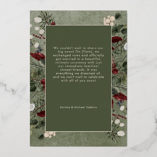 Holly Berries Wine Married Bright Christmas Photo Folie Feestdagenkaart (Achterkant)