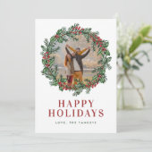 Holly & Berries Wreath Typographic Photo Feestdagenkaart (Staand voorkant)