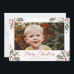 Holly Berry Corners Foto Feestdagenkaart<br><div class="desc">Verstuur een trend met deze volledig aanpasbare,  vakantiefoto-kaart met mijn hand getekende winterlenskunst. Het komt met een passend patroon op de rug en 2 extra foto's en ruimte voor extra tekst.</div>