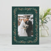 Holly Berry Frame Married & Merry Photo Green Feestdagenkaart (Staand voorkant)