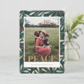 Holly Berry Green Gold Peace - kerstfotokaart Kaart (Staand voorkant)