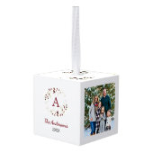 Holly Berry Wreath Monogram Family Photo Decoratie (Achter hoekig)