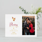 Holly Branches Whimsical Merry Classic Folie Feestdagenkaart (Staand Voorkant)