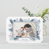 Holly en Pine | Horizontale vakantiefoto Feestdagenkaart (Staand voorkant)