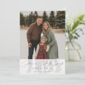 Holly Jolly Christmas Script Snowy Family Photo Feestdagenkaart (Staand voorkant)