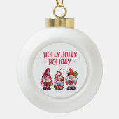Holly Jolly Holiday Gnomes Keramische Bal Ornament (Voorkant)
