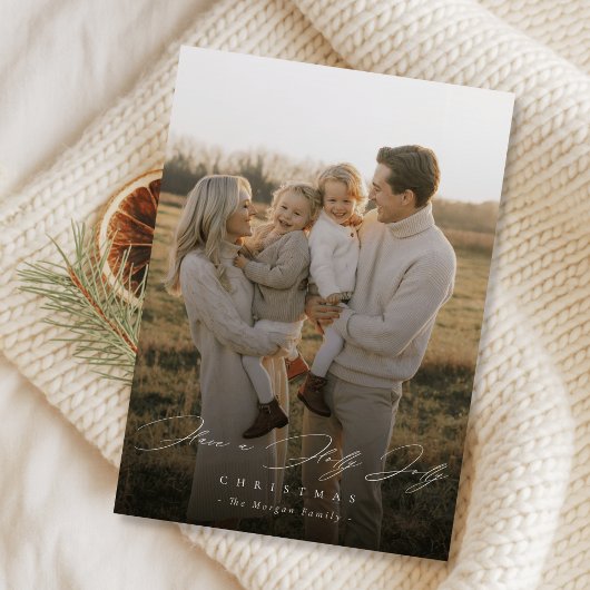 Holly Jolly Script Modern Family Christmas Photo Feestdagenkaart