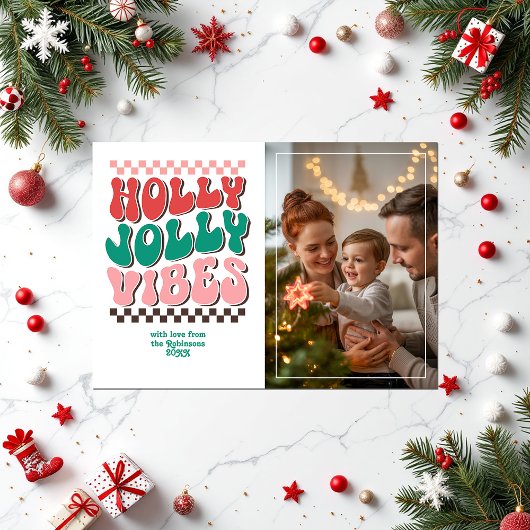 "Holly Jolly Vibes" Retro Kerstfoto Feestdagenkaart