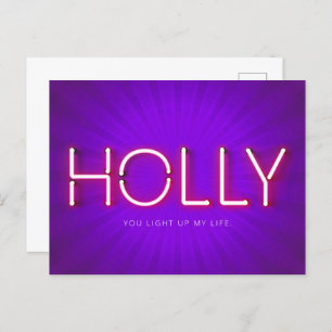 Holly naam in gloeiende neonverlichting briefkaart