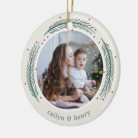 Holly & Pine Photo Keramisch Ornament (Links)