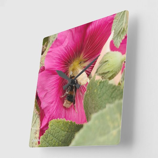 Hollyhock bumble bee vierkante wandklok (Hoek)