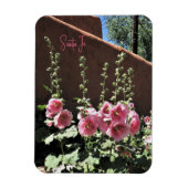 Hollyhocks en Adobe Santa Fe New Mexico Magnet Magneet (Verticaal)