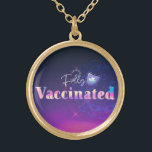 Holografisch volledig gevaccineerd schild  goud vergulden ketting<br><div class="desc">Heb je je COVID-19 vaccin? Wees trots op jezelf en inspireerde anderen om gevaccineerd te worden. Samen kunnen we overwinnen! Dit Vaccin-themed ontwerp kenmerkt een holografische 3D tekstgevolgen van woorden: Volledig gevaccineerd met een schild. Geweldig als geschenk of als keepbehoeve voor wat hopelijk de enige tijd van je leven is...</div>