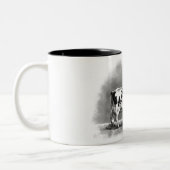 Holstein Cow Grazing: Realism Pencil Drawing Tweekleurige Koffiemok (Links)