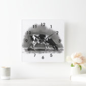 Holstein Koe Grazing: Oorspronkelijke potloodkunst Vierkante Klok (Huis)