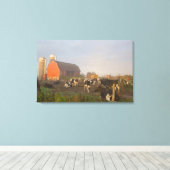 Holstein zuivelkoeien buiten een schuur bij zonsop canvas afdruk (Insitu (Houten vloer))