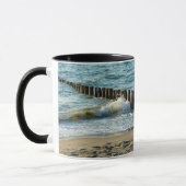 Holzbuhnen an der Nordsee Mok (Links)