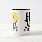 HOME Atlantic Beach Yellow Hibiscus 15oz Tweekleurige Koffiemok (Center)