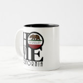 HOME Berkeley California 11oz Tweekleurige Koffiemok (Voorkant links)