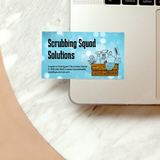 Home Cleaning Tools in Wood Box | Maid Visitekaartje