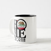 HOME Freedom California 11oz Tweekleurige Koffiemok (Voorkant links)