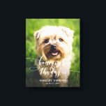Home is waar de hond is aangepaste foto canvas kun<br><div class="desc">Charmante kalligrafie stijl letters lezen,  "thuis is waar de hond is" over de foto van je eigen hond. Personaliseer deze verticale lay-out canvas kunst met de naam van uw familie of huisdier en het jaar dat ze lid zijn geworden van uw crew.</div>