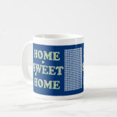 Home Sweet Home Mok: Primroses, Blue Check Gingham Koffiemok (Voorkant links)