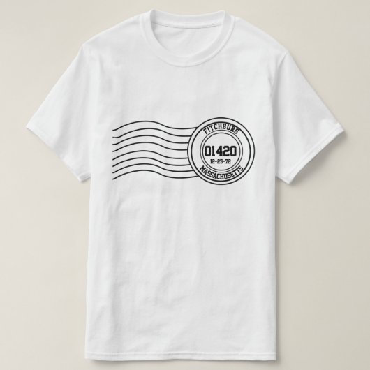 Hometown Birthday Postmark Jouw tekst T-shirt (Design voorkant)