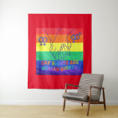 Homo heeft rechten wandkleed (In situ)