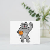 Hond als basketballer met basketbal briefkaart (Staand voorkant)