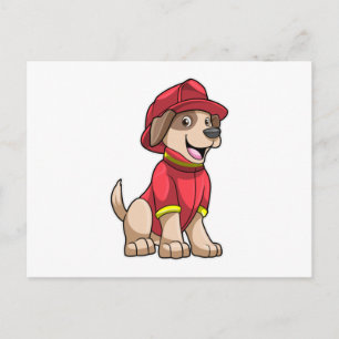 Hond als brandweerman met brandweerhelm briefkaart