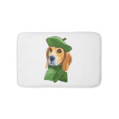 Hond Beagle in groene Franse baret Badmat (Voorkant)