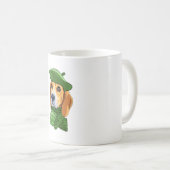 Hond Beagle in groene Franse baret Koffiemok (Voorkant rechts)