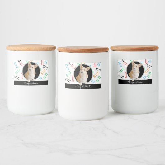 Hond behandelt geïllustreerde schattige botten met voedselcontainer etiket (Flessen)