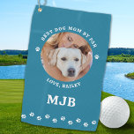 HOND Beste MAM Door Par Gepersonaliseerde Pet Foto Golfhanddoek<br><div class="desc">Beste mama van par ... Twee van je favoriete dingen, golf en je hond! Nu kun je je beste vriend meenemen terwijl je 18 holes speelt. Verras de hondenmoeder en golfliefhebber met deze super schattige hondenfoto op maat gemaakte golfhanddoeken en bijpassende accessoires. Pas deze golfhanddoeken aan met uw favoriete foto...</div>