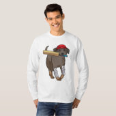 Hond bij Cricket met cricket bat T-shirt (Voorkant volledig)