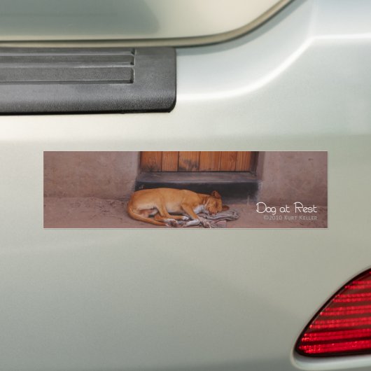 Hond bij Rest Bumpersticker (Op auto)