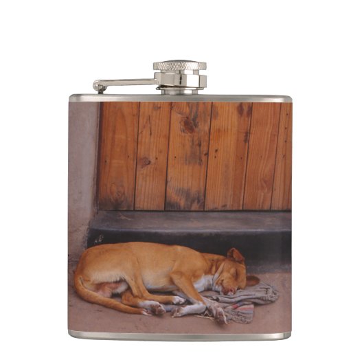 Hond bij Rest Heupfles (Voorkant)