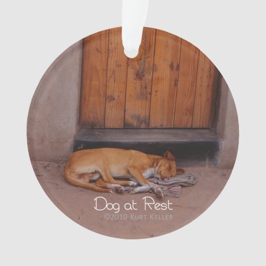Hond bij Rest Ornament (voorkant)