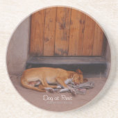 Hond bij Rest Zandsteen Onderzetter (Voorkant)