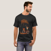 Hond Blad Herfst Fiets rijden Grappig Duitse Herde T-shirt (Voorkant volledig)